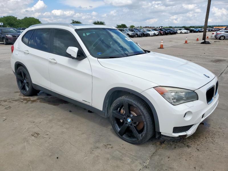 WBAVM5C5XDVV90552 - 2013 BMW X1 XDRIVE35I WHITE photo 4