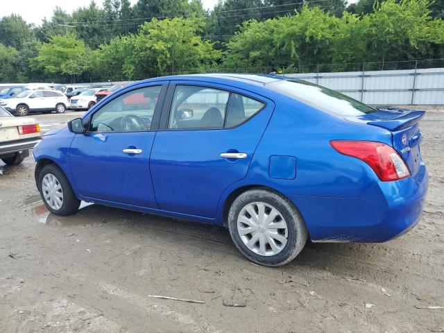 3N1CN7AP3GL802819 - 2016 NISSAN VERSA S BLUE photo 2