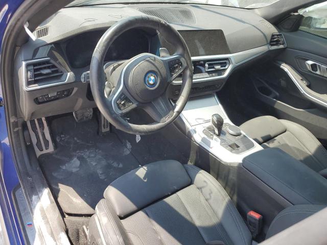 3MW5P7J05N8C57805 - 2022 BMW 330E BLUE photo 8