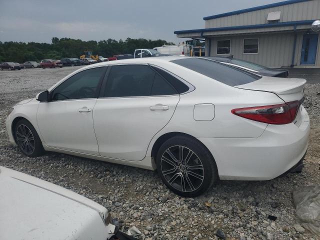 4T1BF1FK0GU148850 - 2016 TOYOTA CAMRY LE WHITE photo 2