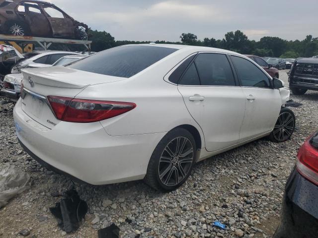 4T1BF1FK0GU148850 - 2016 TOYOTA CAMRY LE WHITE photo 3