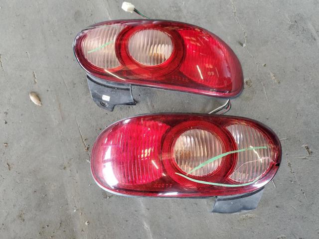 JM1NB353130312904 - 2003 MAZDA MX-5 MIATA BASE WHITE photo 12