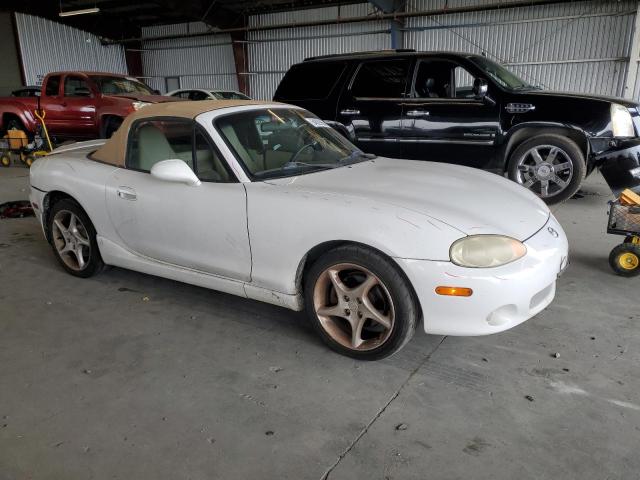 JM1NB353130312904 - 2003 MAZDA MX-5 MIATA BASE WHITE photo 4