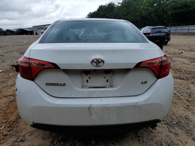 5YFBURHE0JP763466 - 2018 TOYOTA COROLLA L WHITE photo 6