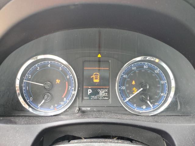 5YFBURHE0JP763466 - 2018 TOYOTA COROLLA L WHITE photo 9