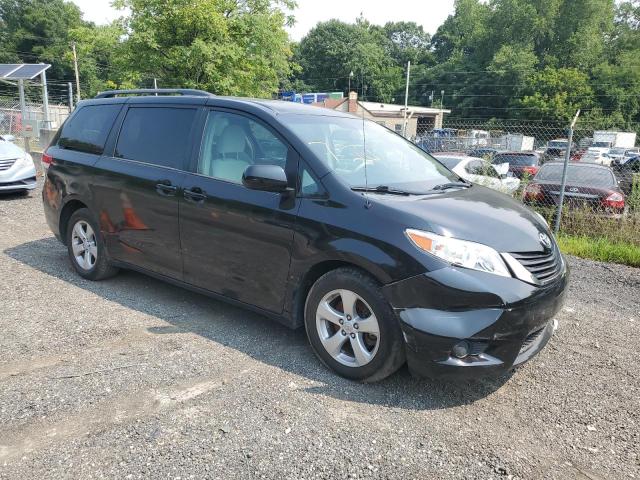 5TDKK3DC6BS062110 - 2011 TOYOTA SIENNA LE BLACK photo 4