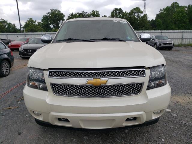 1GNSKKE78DR343409 - 2013 CHEVROLET SUBURBAN K1500 LTZ WHITE photo 5