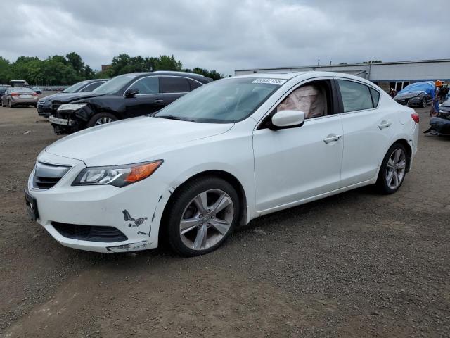 2014 ACURA ILX 20, null