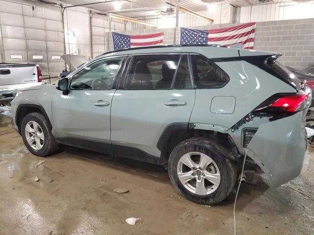 2T3P1RFVXMW230682 - 2021 TOYOTA RAV4 XLE GRAY photo 2