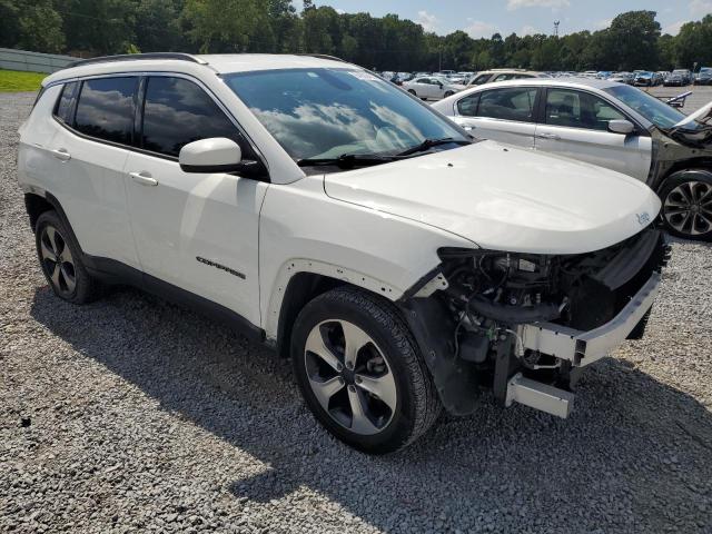 3C4NJCBB6JT182603 - 2018 JEEP COMPASS LATITUDE WHITE photo 4