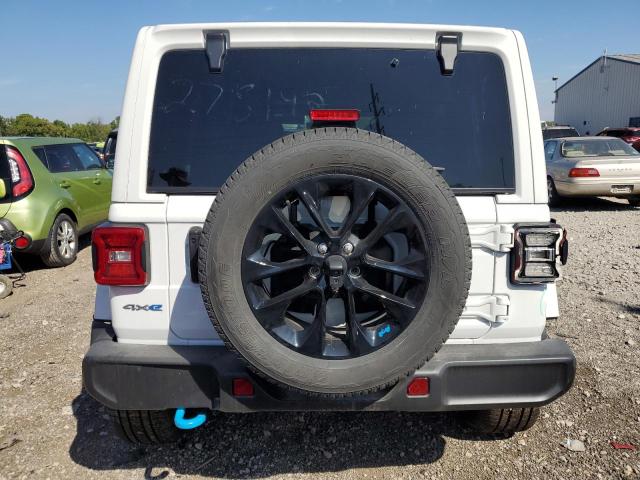 1C4JJXP6XNW275142 - 2022 JEEP WRANGLER U SAHARA 4XE WHITE photo 6