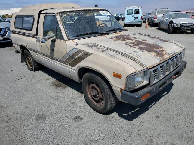 JT4RN34S3C0043502 - 1982 TOYOTA PICKUP 1/2 TON SR5 BEIGE photo 4