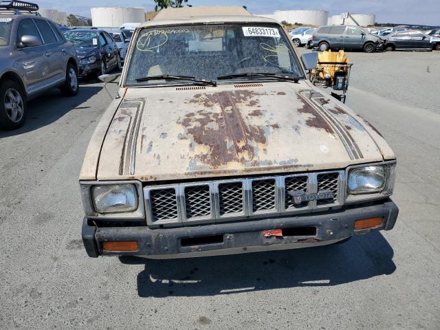 JT4RN34S3C0043502 - 1982 TOYOTA PICKUP 1/2 TON SR5 BEIGE photo 5