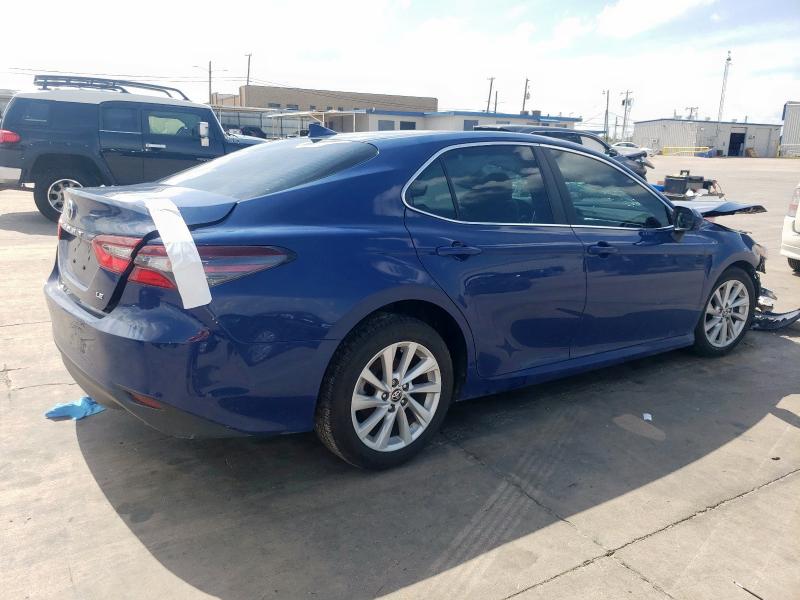 4T1C11AK3PU106151 - 2023 TOYOTA CAMRY LE BLUE photo 3