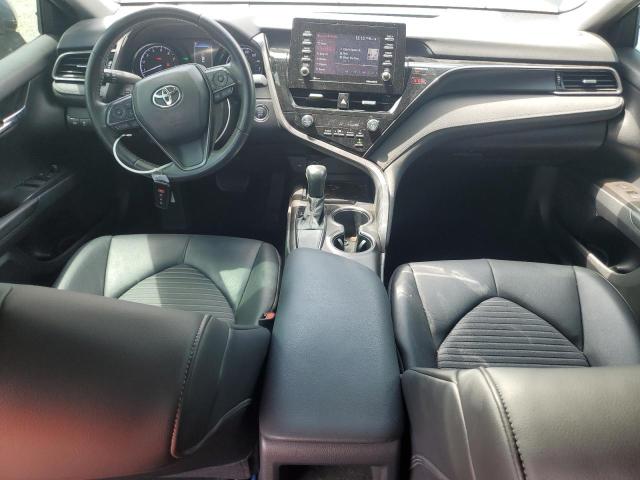 4T1T11AK8MU588658 - 2021 TOYOTA CAMRY SE BLUE photo 8