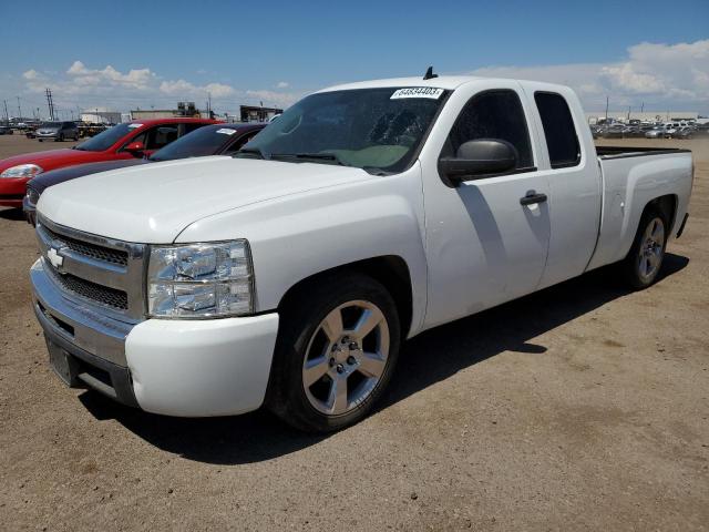 1GCRCREAXBZ245567 - 2011 CHEVROLET SILVERADO C1500  LS WHITE photo 1