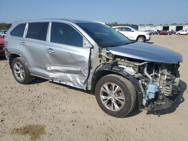 5TDKKRFHXFS083219 - 2015 TOYOTA HIGHLANDER XLE SILVER photo 4