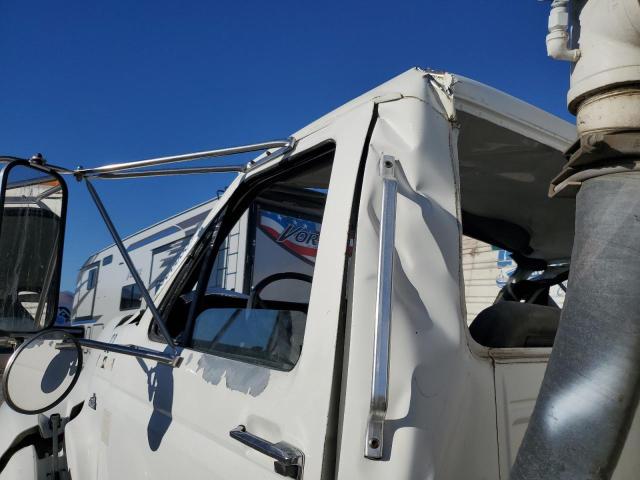 1FDXF80E3SVA38461 - 1995 FORD F800 WHITE photo 10