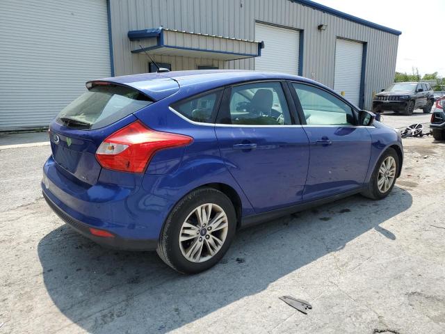 1FAHP3M24CL276069 - 2012 FORD FOCUS SEL BLUE photo 3