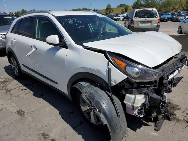 KNDCB3LC4J5171496 - 2018 KIA NIRO FE WHITE photo 4