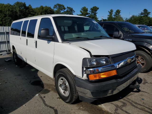 1GAZGPFG3H1275778 - 2017 CHEVROLET EXPRESS G3 LT WHITE photo 4