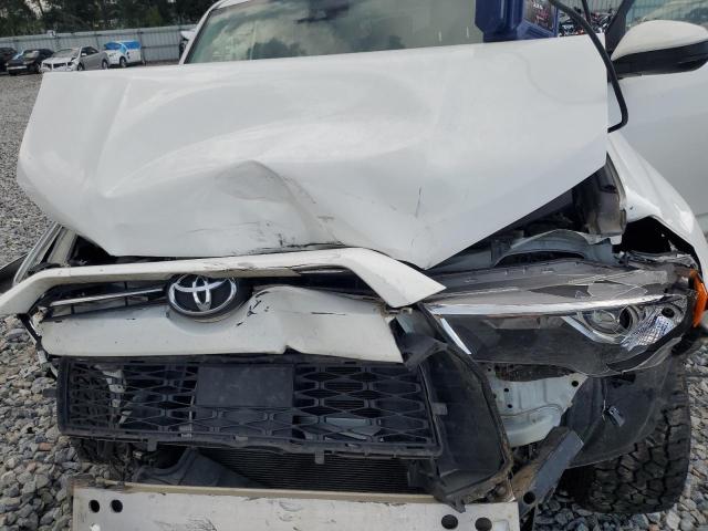 JTEMU5JR8M5889800 - 2021 TOYOTA 4RUNNER SR5/SR5 PREMIUM WHITE photo 11