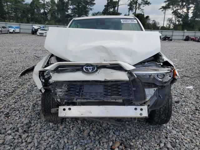 JTEMU5JR8M5889800 - 2021 TOYOTA 4RUNNER SR5/SR5 PREMIUM WHITE photo 5