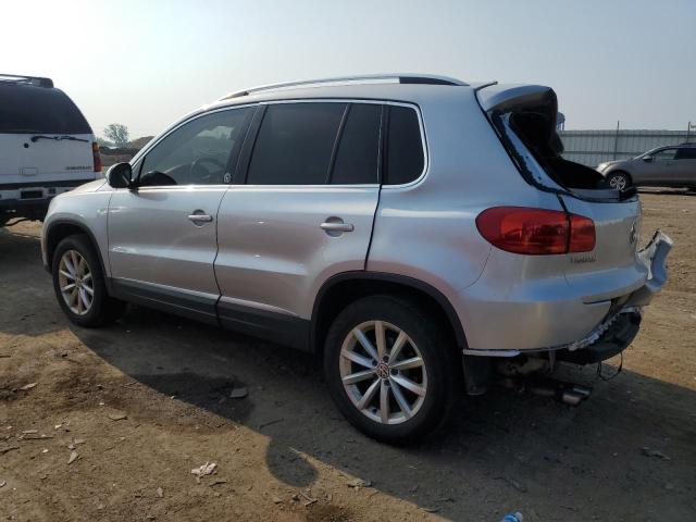 WVGSV7AX9HK020127 - 2017 VOLKSWAGEN TIGUAN WOLFSBURG SILVER photo 2