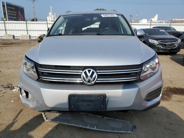 WVGSV7AX9HK020127 - 2017 VOLKSWAGEN TIGUAN WOLFSBURG SILVER photo 5