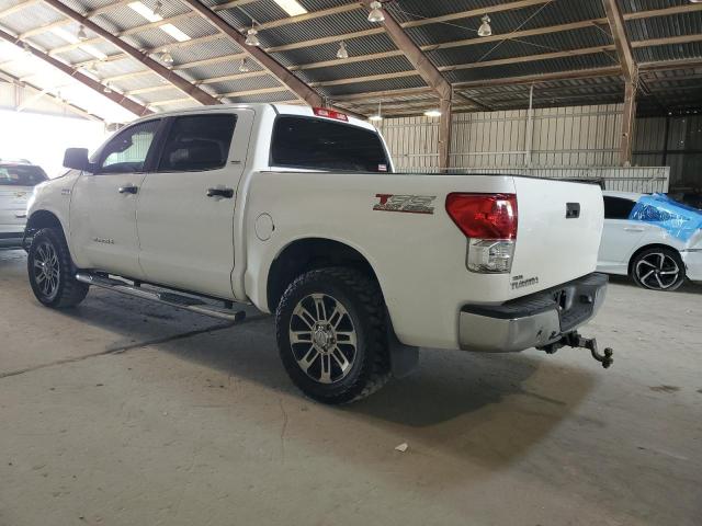 5TFEY5F13CX121757 - 2012 TOYOTA TUNDRA CREWMAX SR5 WHITE photo 2