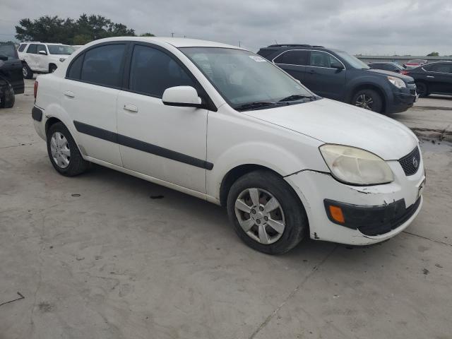 KNADE123276208238 - 2007 KIA RIO BASE WHITE photo 4