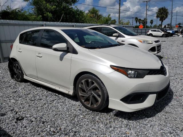 JTNKARJE8HJ539021 - 2017 TOYOTA COROLLA IM WHITE photo 4