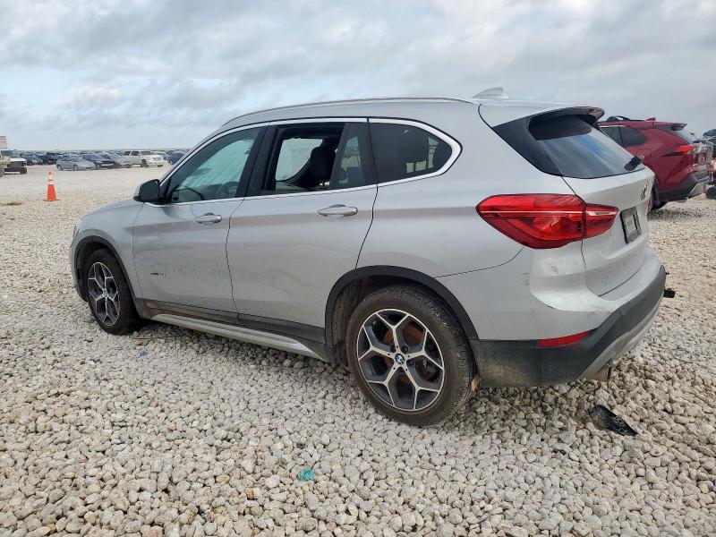 WBXHU7C33J5H43803 - 2018 BMW X1 SDRIVE28I SILVER photo 2