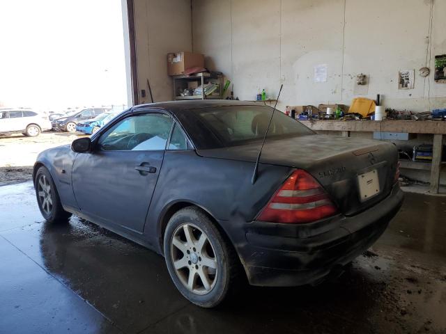 WDBKK47F5XF103781 - 1999 MERCEDES-BENZ SLK 230 KOMPRESSOR BLACK photo 3