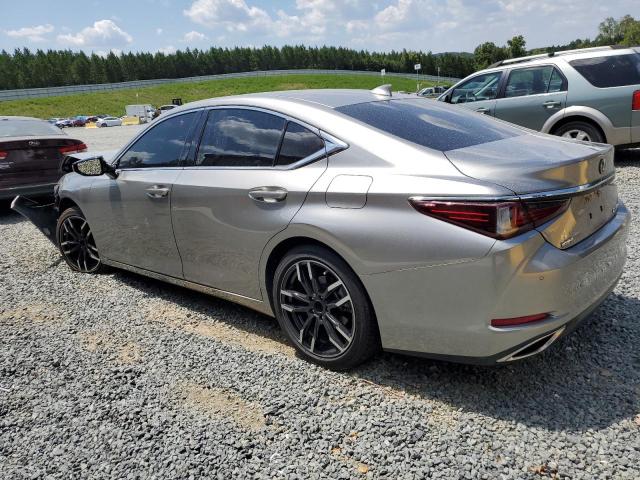 58ABZ1B11KU032269 - 2019 LEXUS ES 350 SILVER photo 2