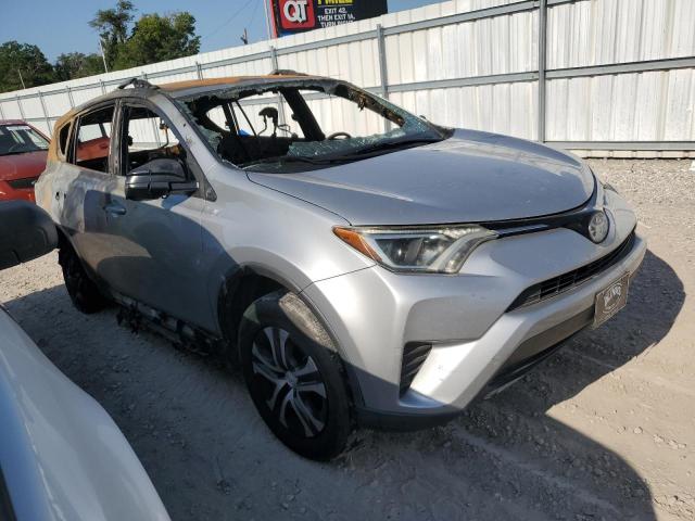 2T3ZFREV3HW338756 - 2017 TOYOTA RAV4 LE 银色 照片 4