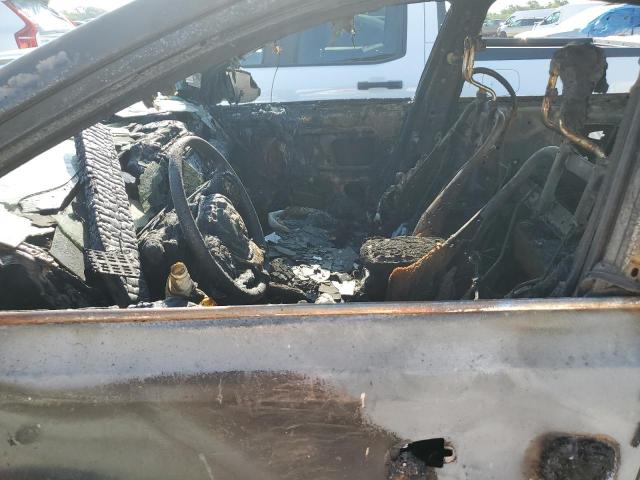 2T3ZFREV3HW338756 - 2017 TOYOTA RAV4 LE 银色 照片 7