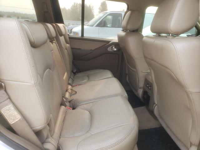 5N1AR18U65C789683 - 2005 NISSAN PATHFINDER LE WHITE photo 11