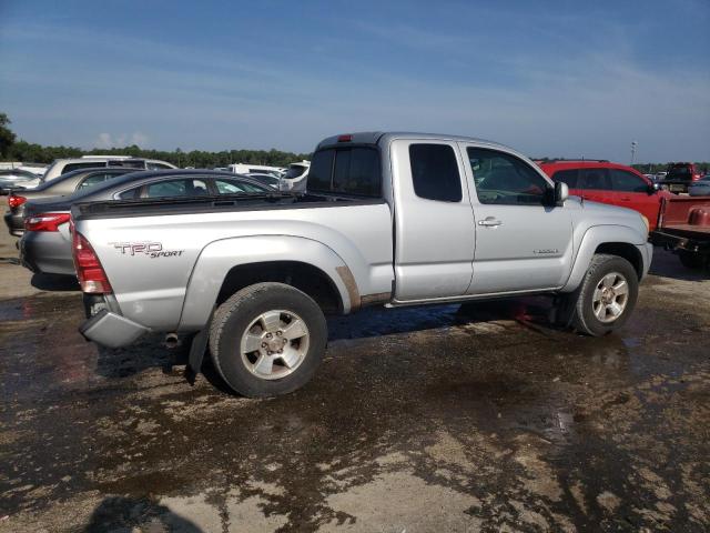 5TETU62N08Z589270 - 2008 TOYOTA TACCOMA PRERUNNER ACCESS CAB SILVER photo 3