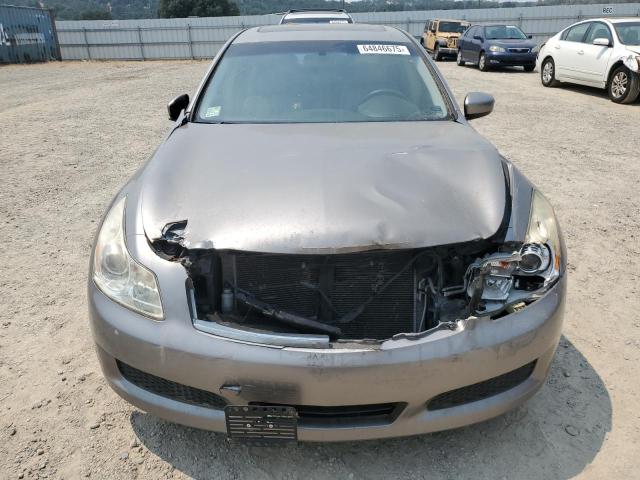 JNKCV61E99M306159 - 2009 INFINITI G37 BASE GRAY photo 5