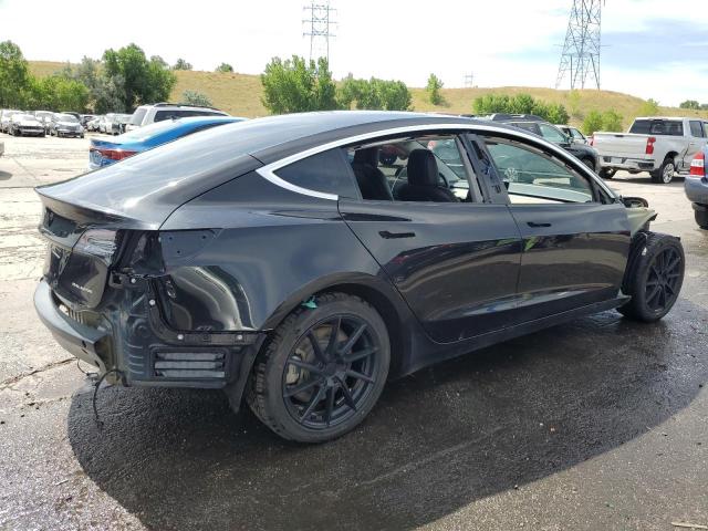 5YJ3E1EBXJF077119 - 2018 TESLA MODEL 3 Черный фото 3