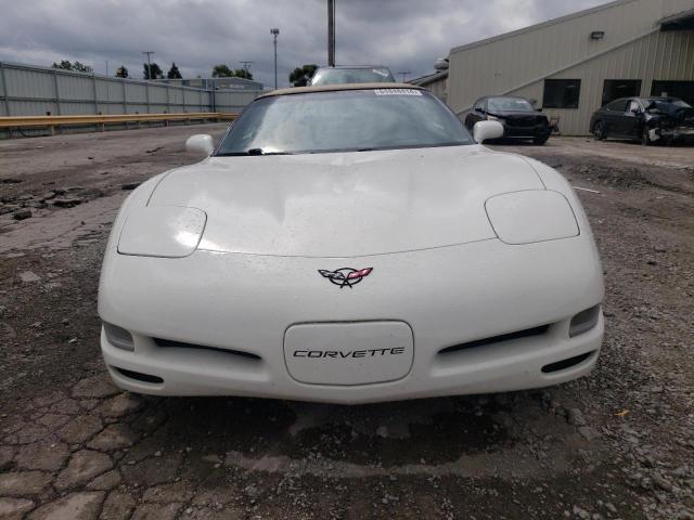 1G1YY32G715106739 - 2001 CHEVROLET CORVETTE WHITE photo 5