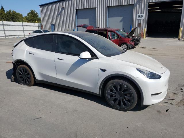 7SAYGAEE3NF337864 - 2022 TESLA MODEL Y WHITE photo 4