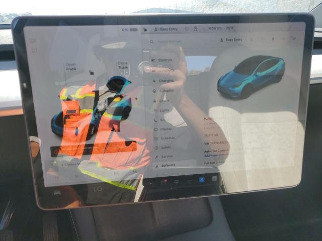 7SAYGAEE3NF337864 - 2022 TESLA MODEL Y WHITE photo 9