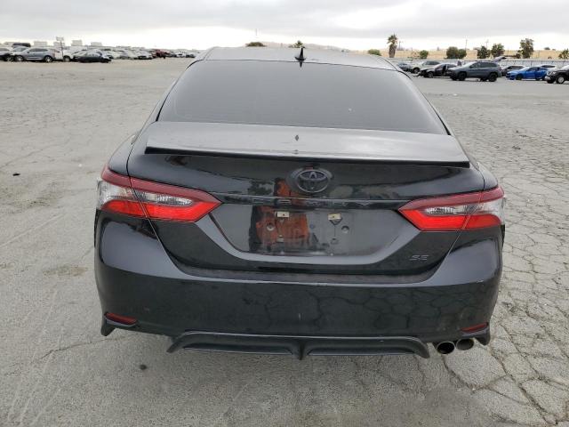 4T1G11AKXPU826015 - 2023 TOYOTA CAMRY SE NIGHT SHADE BLACK photo 6