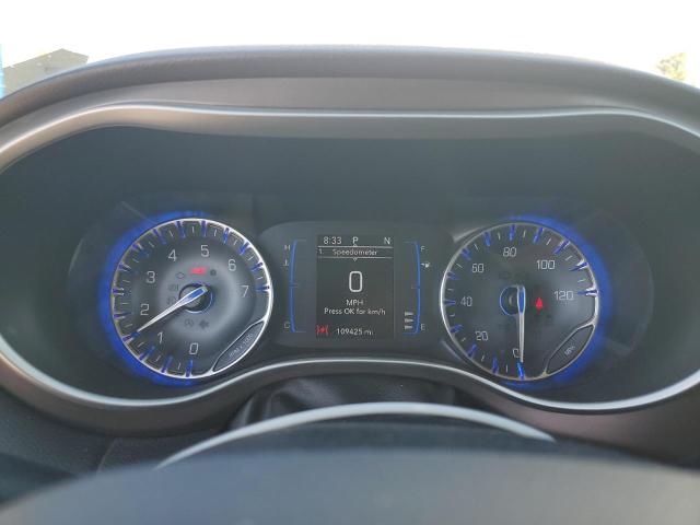 2C4RC1BG0KR680697 - 2019 CHRYSLER PACIFICA TOURING L WHITE photo 9