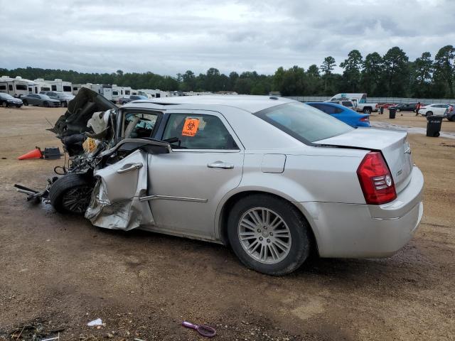 2C3KA53V79H635045 - 2009 CHRYSLER 300 TOURING SILVER photo 2