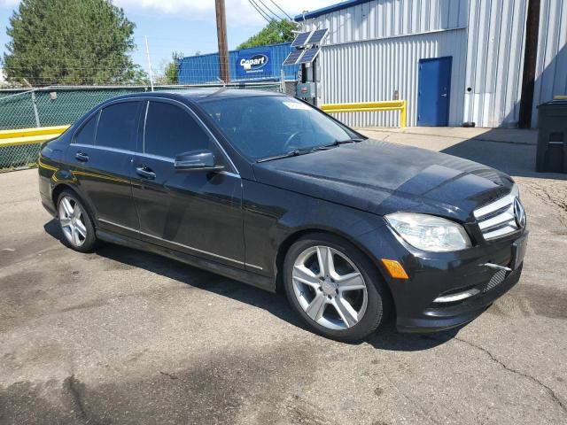 WDDGF8BB1BR157602 - 2011 MERCEDES-BENZ C 300 4MATIC BLACK photo 4