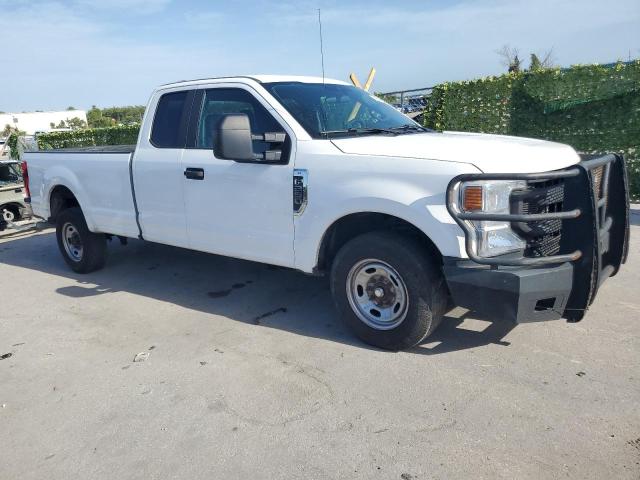 1FT7X2A63MEC12327 - 2021 FORD F250 SUPER DUTY WHITE photo 4