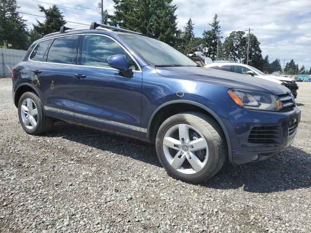 WVGFF9BP3BD002341 - 2011 VOLKSWAGEN TOUAREG V6 BLUE photo 4